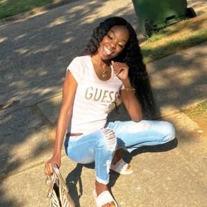 Meet your Posher, Tiffany